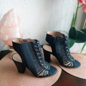Black open toe woven bootie heels